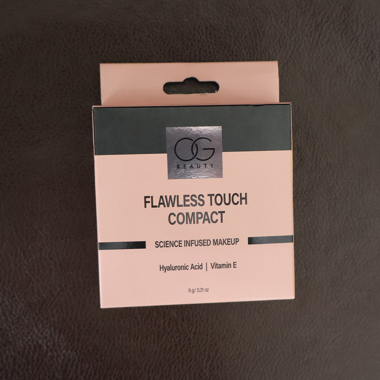 Og Beauty Hazelnut Flawless Touch Compact Powder (9 Gm 1 Pc)