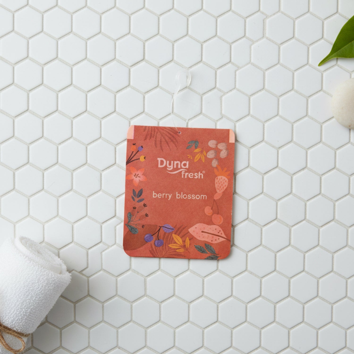Hanging Bathroom Berry Blossom Air Freshener Gel (1 Pc, 10 Gm)