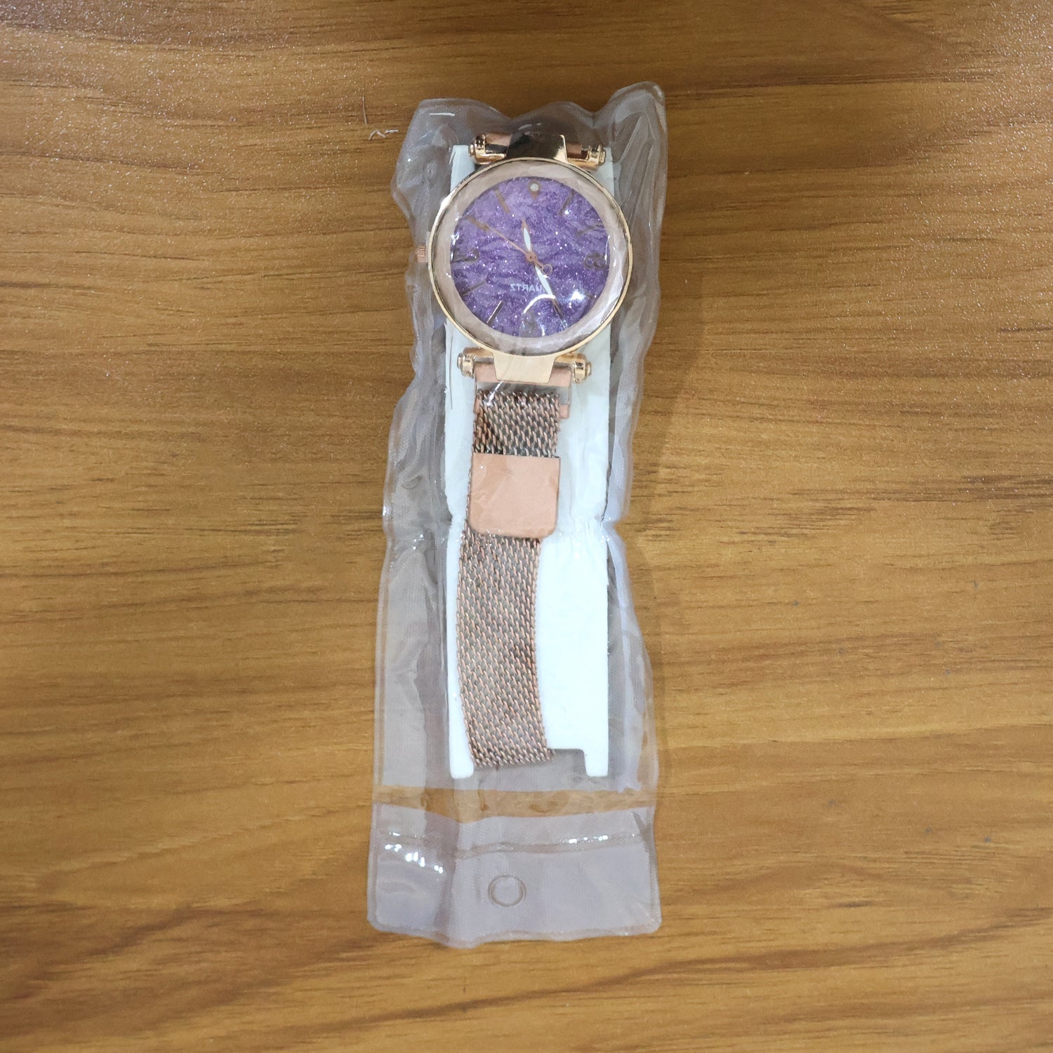 Elegant Rose Gold Mesh Strap Analog Wrist Watch for Women (1 Pc)