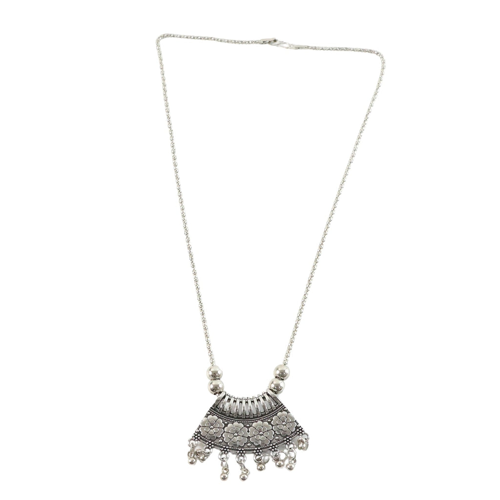Traditional chandelier pendant        
