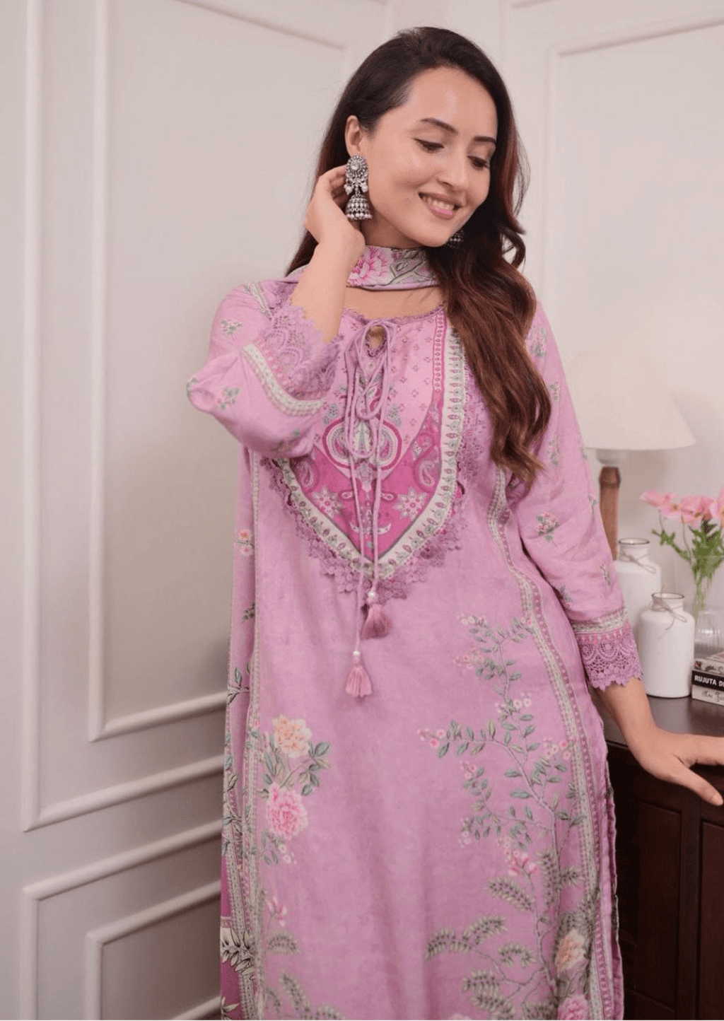 Lilac Muslin Digital Print Hand-Embroidered Pakistani Suit Set-1